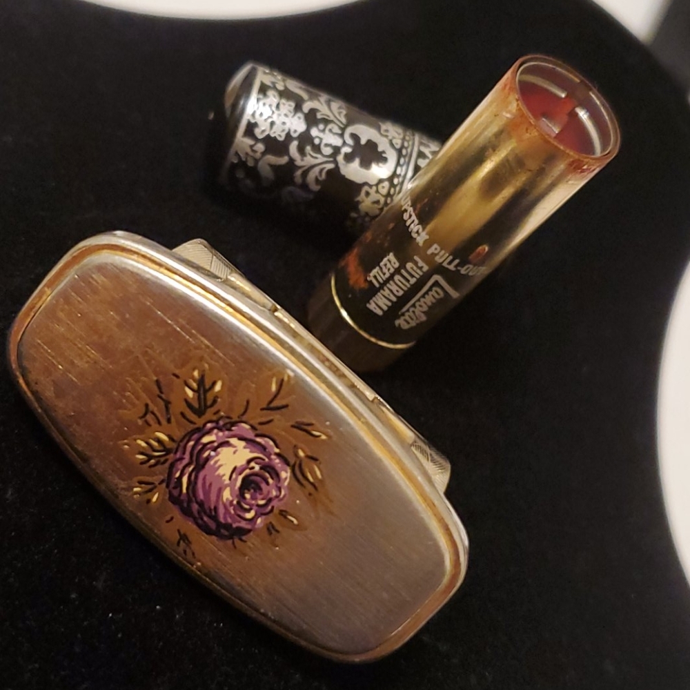 Vintage Lipstick holder - Picture 3 of 7